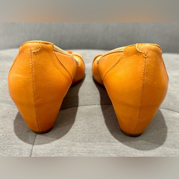 Milano leather wedge heel with peep toe - Picture 4 of 6